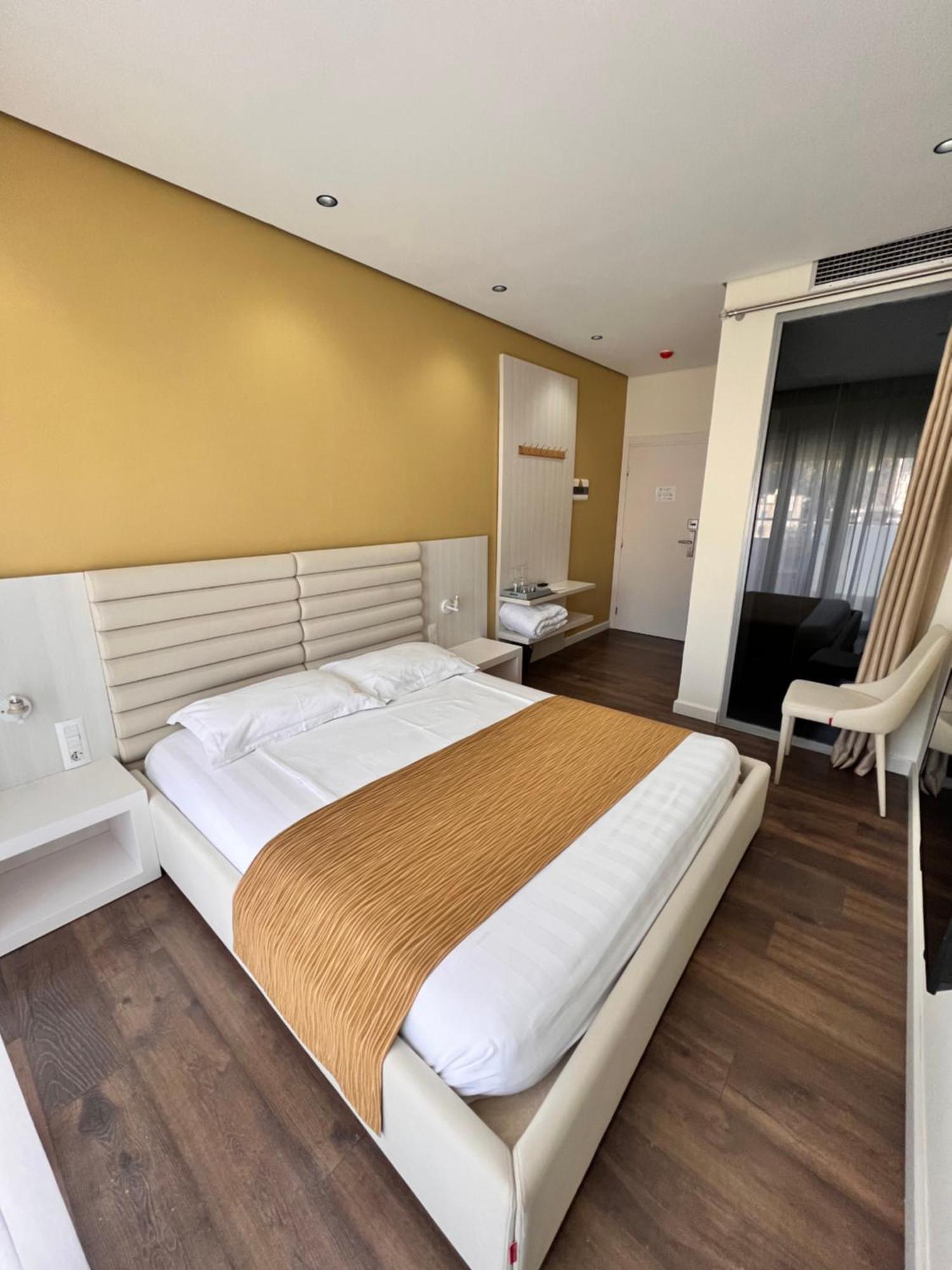 Maxi Room Vlorë Habitación foto