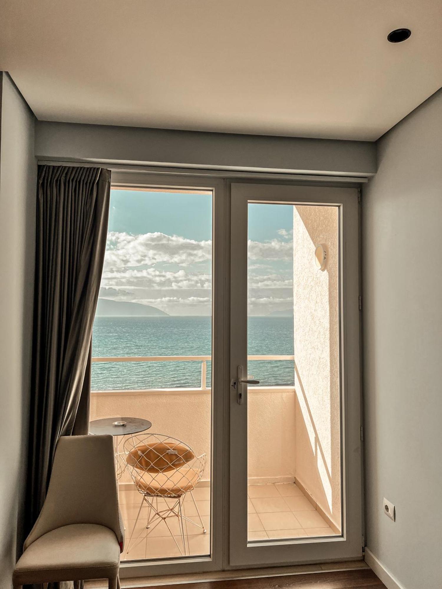 Maxi Room Vlorë Exterior foto
